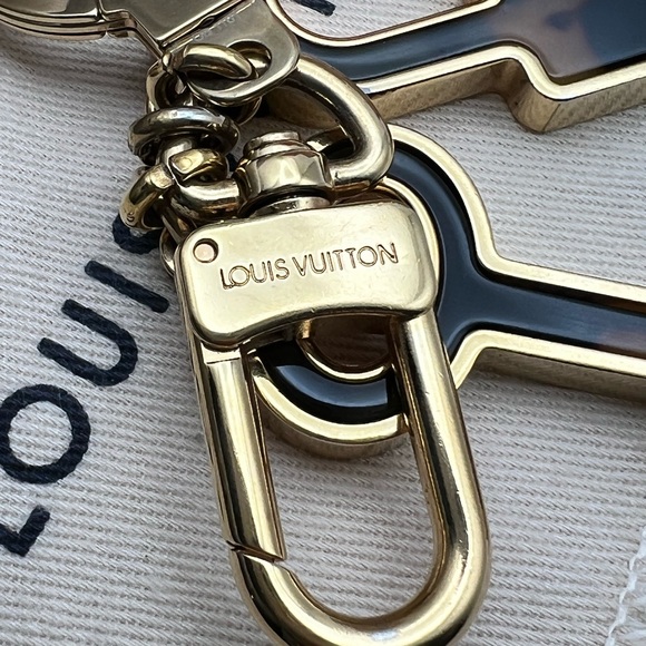 LOUIS VUITTON Porte Cles Confidence Bag Charm Key Ring Gold Metallic M65088 - Picture 7 of 17